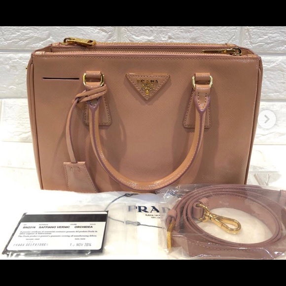 Prada Handbags - **SOLD** Prada saffiano vernice